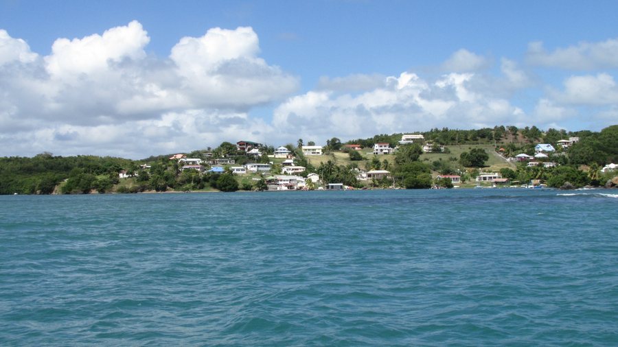 Bubble House : la pointe vue depuis la mer